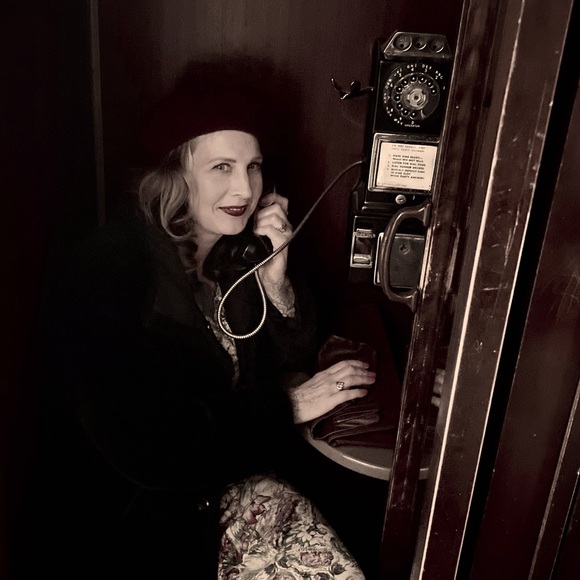 Meet your Posher, Lolly - Picture 1 of 1